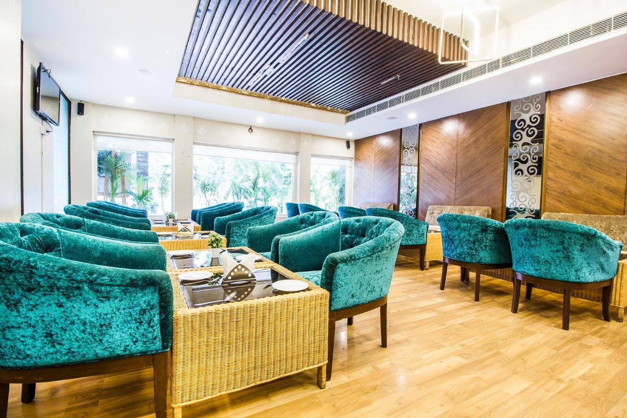 Fabhotel Le Monarque จัณฑีครห์ ภายนอก รูปภาพ
